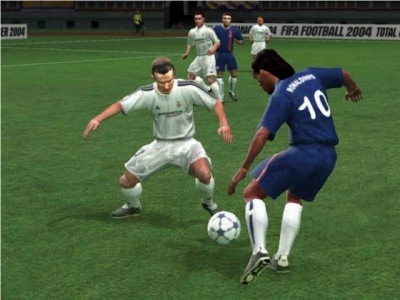 Screen ze hry FIFA Soccer 2004