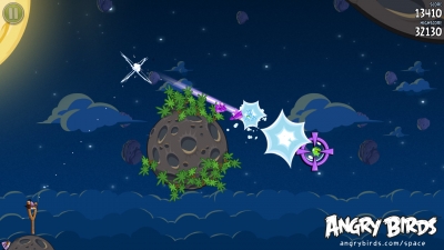 Screen ze hry Angry Birds Space