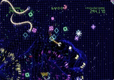 Screen ze hry Geometry Wars: Galaxies