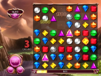 Screen ze hry Bejeweled Blitz