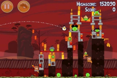 Screen ze hry Angry Birds Seasons