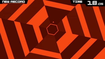 Screen ze hry Super Hexagon